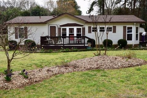 123 Lakeland Road