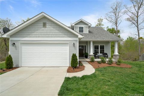 2107 Dave Thomas Lane