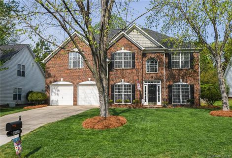 9409 Autumn Applause Drive sold home in Fieldstone, Charlotte, NC