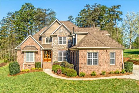 109 Orchard Farm Lane