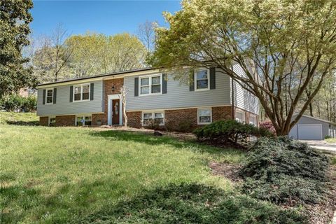 1310 36th Avenue sold home in Sandy Ridge Acres, Hickory, NC