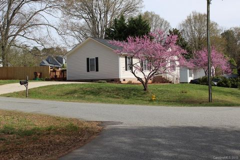 118 Allen Dale Street sold home in Allendale Estates, Lincolnton, NC