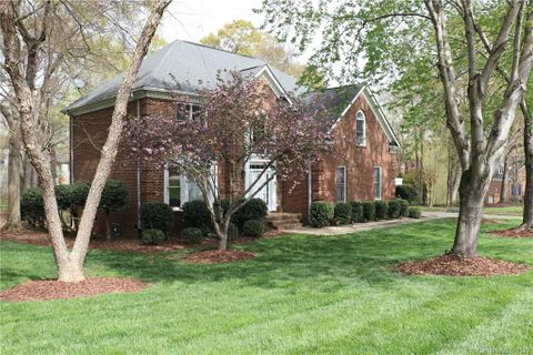 419 Shadydale Court