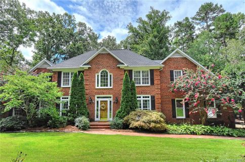 1006 Waterview Lane