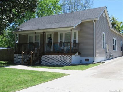 707 8th Street