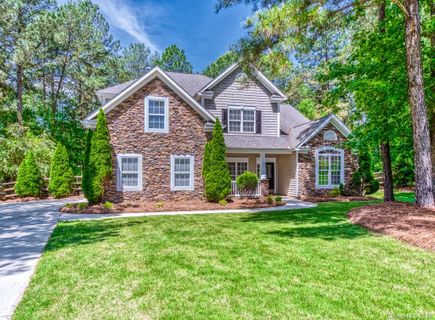 1035 Foreman Court