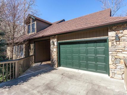 755 Andrew Banks Drive