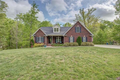 218 Mark Ryan Lane sold home in Puett Acres, Dallas, NC