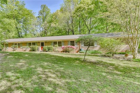 8331 Pine Circle sold home in Hickory Acres, Charlotte, NC
