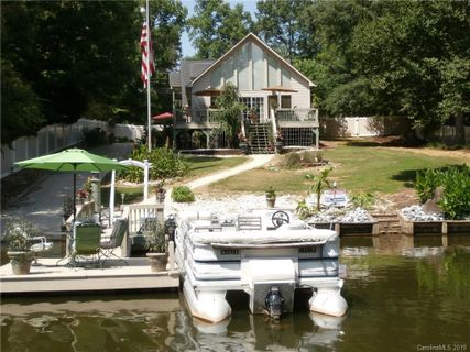 512 Riverview Road 31 sold home in High Rock Lake, Lexington, NC