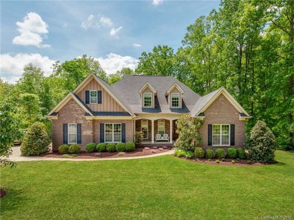 815 Arrow Point Lane