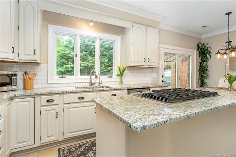 309 Rose Arbor Lane sold home in Greygate, Matthews, NC