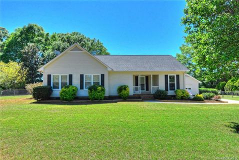 2063 Cardinal Hill Drive sold home in Cardinal Hills, Rock Hill, SC