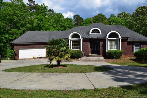 6807 Loblolly Circle sold home in Providence Pines, Waxhaw, NC