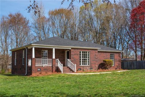 3112 Dylan Place