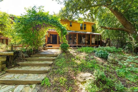 Previously sold for $625,000