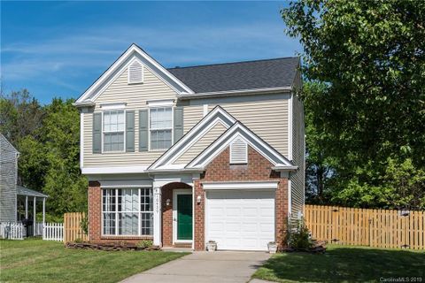 10429 Roundleaf Drive