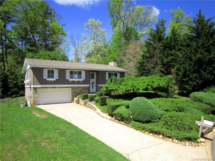 11 Forest Ridge Court