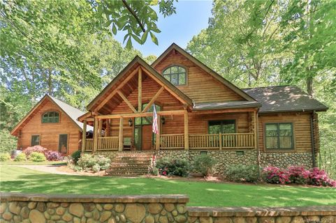 7325 Mockingbird Lane