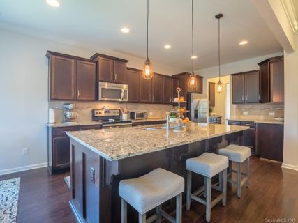15209 Kissimmee Lane sold home in Belle Glade, Mint Hill, NC