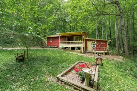 620 Apple Creek Road