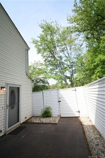7126 Stonington Lane
