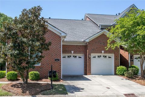 146 Villa Lake Drive