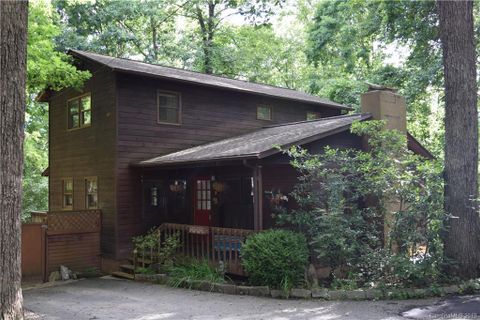 5 Raintree Lane sold home in Mountain Heights, Arden, NC