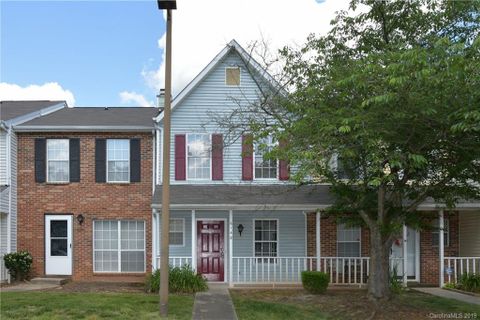 6149 Windsor Gate Lane sold home in Windsor Grove Homes, Charlotte, NC