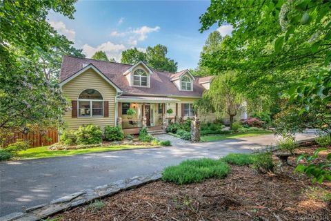 33 Sharon Drive sold home in Greenwood Estates, Fairview, NC