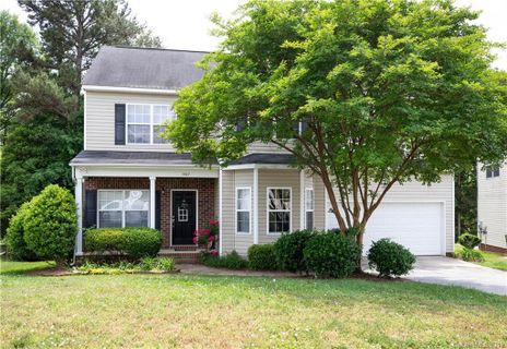 1467 Hollythorn Drive