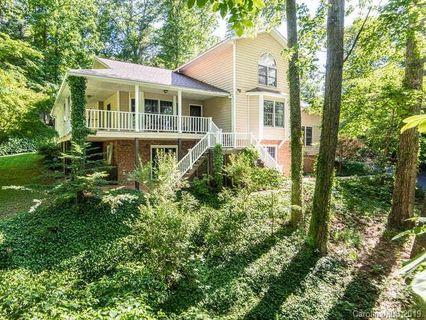 327 Cedar Crest Drive sold home in Cedar Crest Heights, Asheville, NC