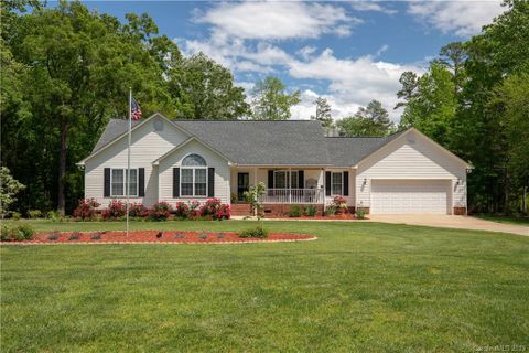 715 Sanside Drive sold home in Stornoway, York, SC