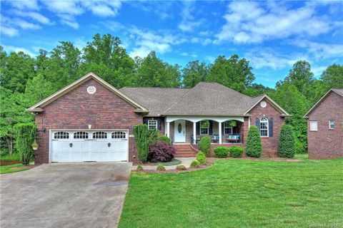 1368 Kensington Circle
