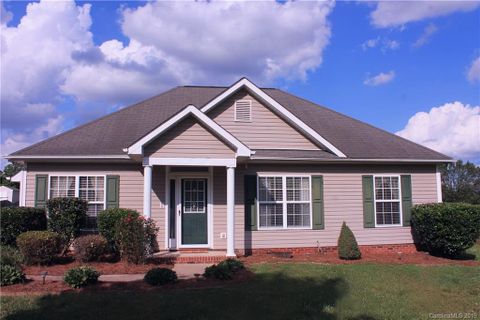 2404 River Chase Drive
