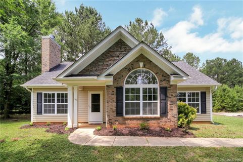 230 Henson Lane sold home in Sherry Acres, Mcconnells, SC