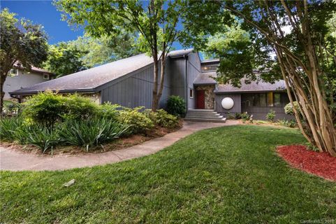4420 Forest Hills Drive sold home in Carmel Country Club, Charlotte, NC