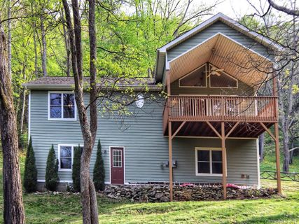 799 Coyote Hollow Road
