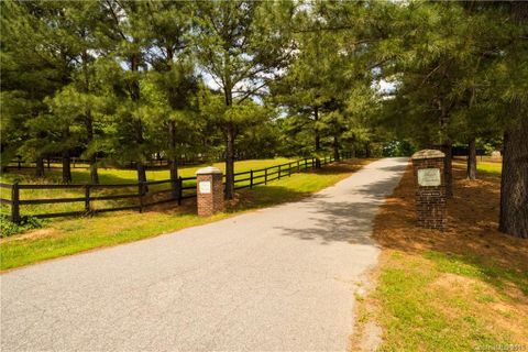 6 Hager Mountain Lane sold home in Hager Mountain, Iron Station, NC