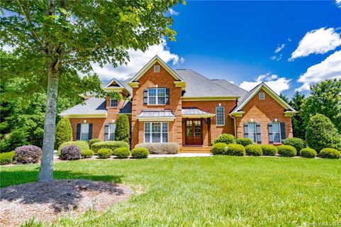 3815 Whistlers Knoll Court