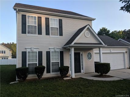 8729 Rozumny Drive sold home in Rozumny Ridge, Charlotte, NC