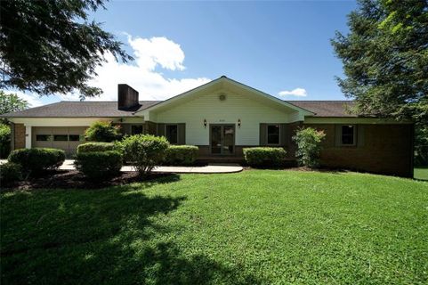 2110 Olde Farm Road sold home in Olde Farm, Hudson, NC