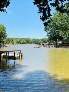 602 Edgewater Drive