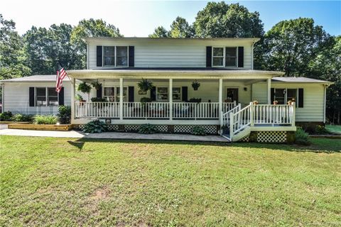 168 Pilgrim Circle sold home in Southwood, Statesville, NC