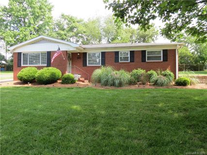 1000 Robinhood Lane