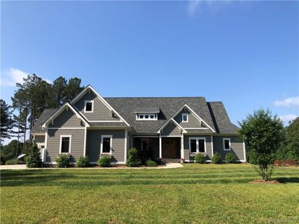 124 Washam Road sold home in Washam Point, Mooresville, NC