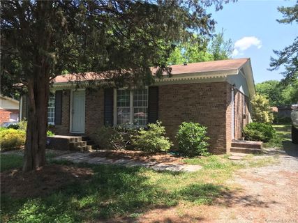601 Spring Hill Road sold home in Spring Hill, Matthews, NC