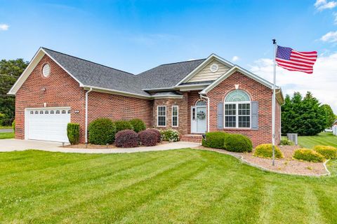 3447 47th Avenue Place sold home in Wandering Meadows, Hickory, NC