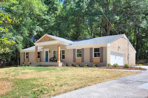 1942 Summerhill Drive