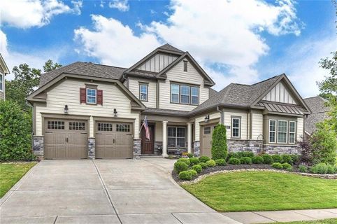 Previously sold for $765,950